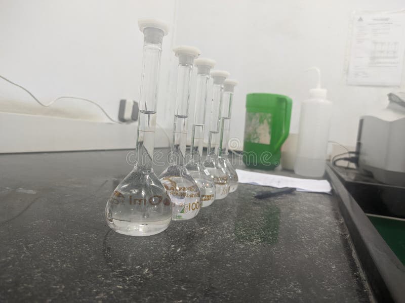 Volumetric Flask for Quantitative Chemical Analysis Editorial Image Image of chemical