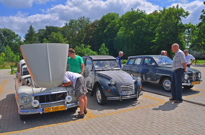 VOLVO 544, Citroen 2CV και Saab 95 στοκ φωτογραφίες