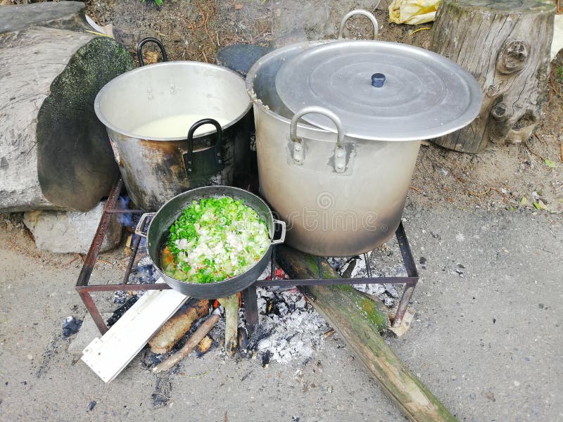 Voorbereiding van de traditionele comida in colombia