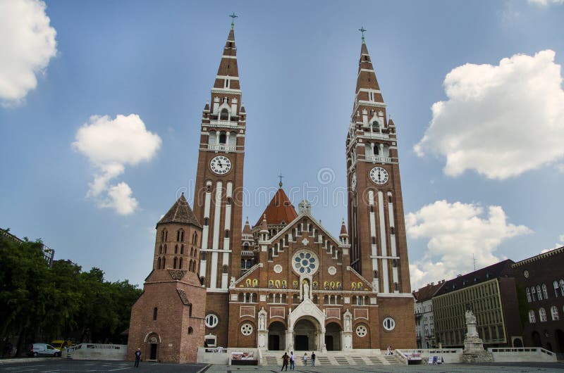 Votive Kirche, Kathedrale unserer Dame von Ungarn stockfoto Votive Kirche, Kathedrale unserer Dame von Ungarn stockfoto