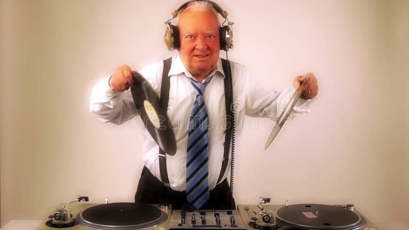 Vovô impressionante DJ vídeos de arquivo Vovô impressionante DJ vídeos de arquivo