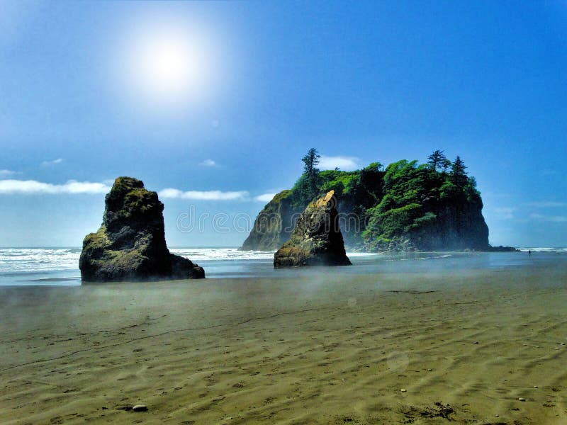 Vreedzaam Noordwesten Rocky Beach Shoreline royalty-vrije stock afbeelding Vreedzaam Noordwesten Rocky Beach Shoreline royalty-vrije stock afbeelding