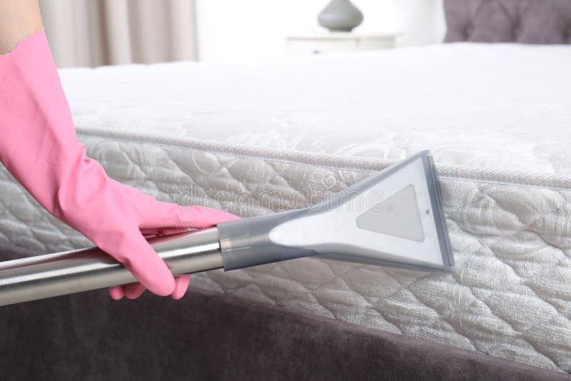 Wordt erger Maand Naar boven Mens Die Matras Met Stofzuiger Desinfecteren Stock Afbeelding - Image of hygiëne, desinfectie: 138888855 Wordt erger Maand Naar boven Mens Die Matras Met Stofzuiger Desinfecteren Stock Afbeelding - Image of hygiëne, desinfectie: 138888855