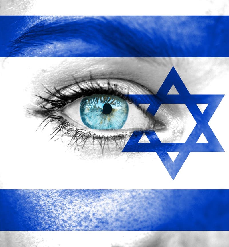 Vrouwengezicht met vlag van Israël wordt geschilderd dat stock foto's Vrouwengezicht met vlag van Israël wordt geschilderd dat stock foto's