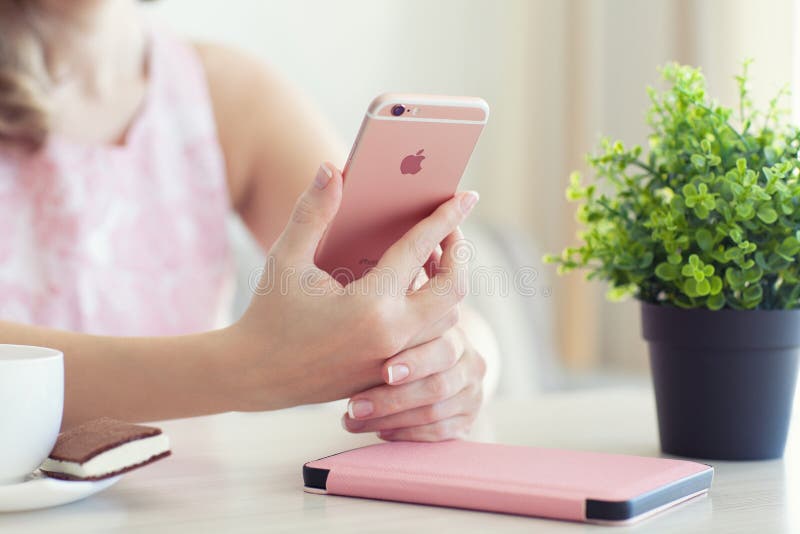 IPhone6S Rose Gold Met Functie 3D Aanraking En Apple-Muziek