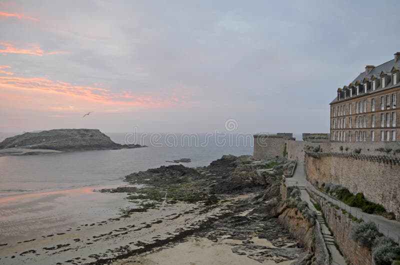 Vue Au Coucher Du Soleil Du Mur De La Vieille Ville Avec Des