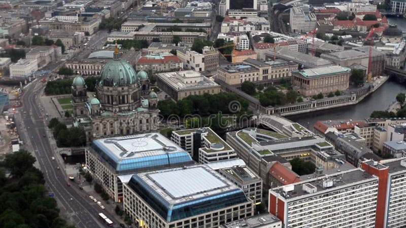 Vue aérienne au-dessus de Berlin Cathedral de Fernsehturm