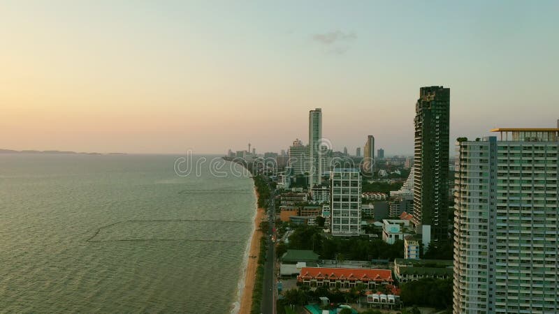 Vue aérienne belle vue du port de pattaya à chonburi est de la thaïlande banque de vidéos