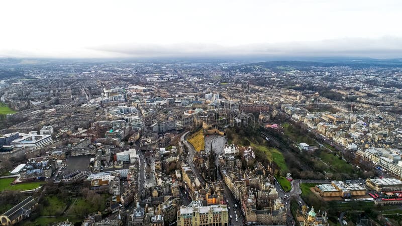 Vue aérienne des points de repère d'Edimbourg en Ecosse R-U images stock Vue aérienne des points de repère d'Edimbourg en Ecosse R-U images stock