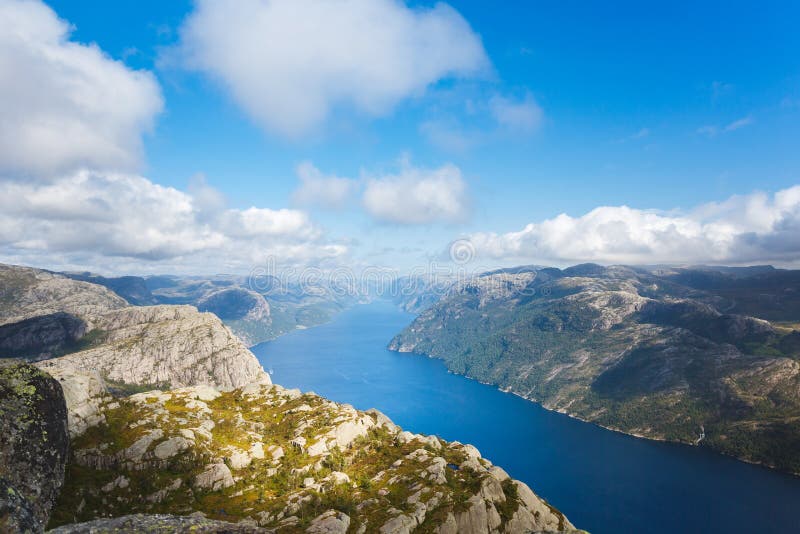 Vue aérienne du Lysefjord images libres de droits Vue aérienne du Lysefjord images libres de droits
