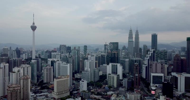 Vue aérienne majestueuse d'horizon de ville de Kuala Lumpur