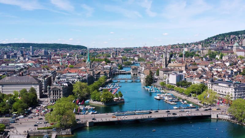 Vue aérienne sur le front de mer de Zurich en Suisse banque de vidéos