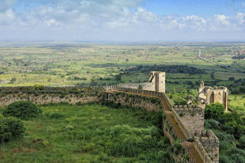 Vue de château de Trujillo (Estrémadure, Espagne) image libre de droits Vue de château de Trujillo (Estrémadure, Espagne) image libre de droits