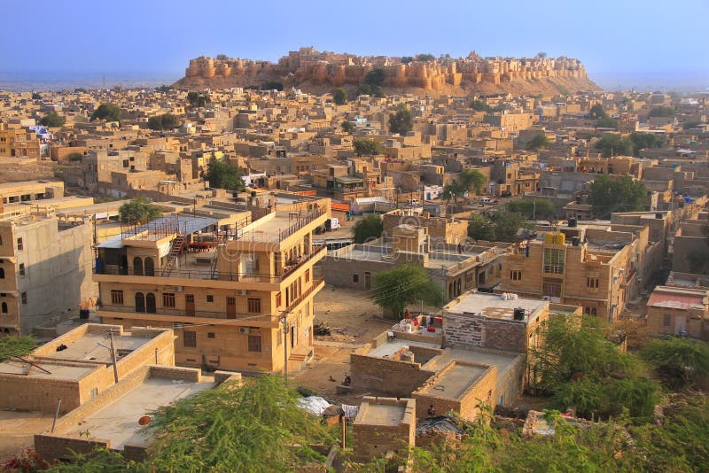 Download Vue De Fort De Jaisalmer Et De La Ville, Inde Photo stock - Image du ruine, historique: 45359328