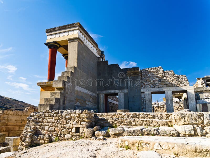 Vue de l'arrière de l'entrée du nord au palais de Knossos