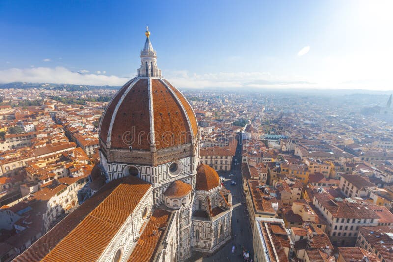 Vue de la cathédrale Santa Maria del Fiore à Florence, Italie photographie stock Vue de la cathédrale Santa Maria del Fiore à Florence, Italie photographie stock