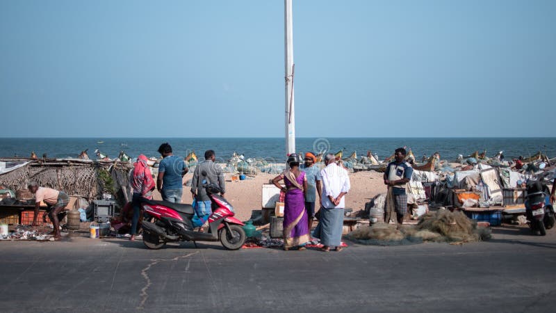 Vue de la vie quotidienne à la plage Tamil Nadu Inde de Chennai
