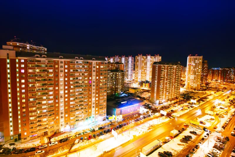 Vue de nuit de la ville Zones résidentielles moscou photos libres de droits Vue de nuit de la ville Zones résidentielles moscou photos libres de droits