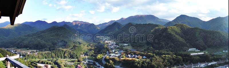 Vue de panorama entourant le temple de Yamadera photos stock Vue de panorama entourant le temple de Yamadera photos stock