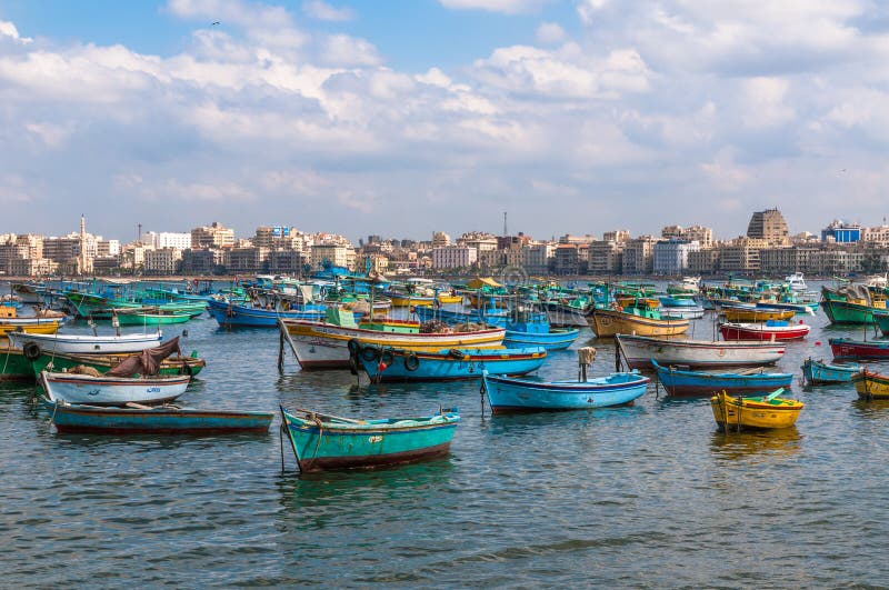 Vue de port de l'Alexandrie, Egypte photo libre de droits Vue de port de l'Alexandrie, Egypte photo libre de droits
