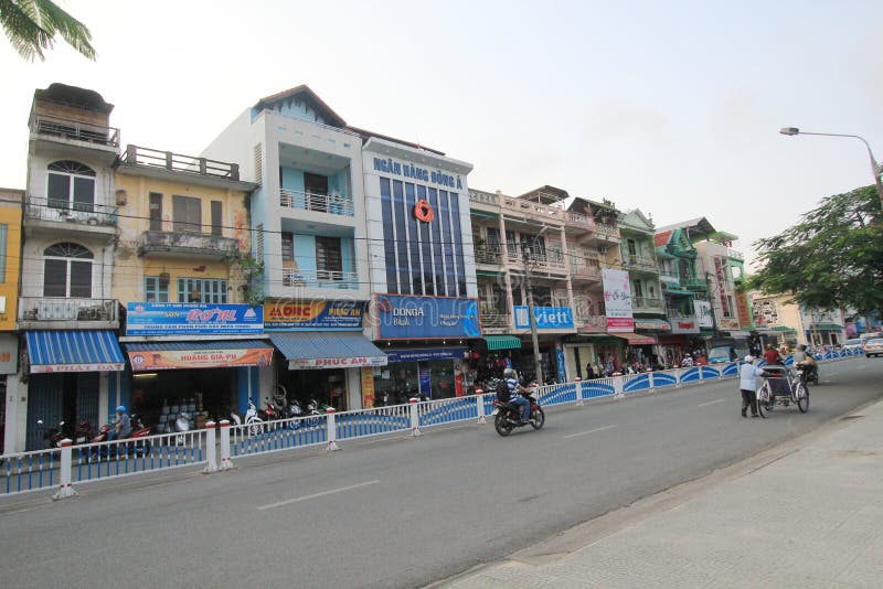 Vue de rue de Hue au Vietnam photos libres de droits Vue de rue de Hue au Vietnam photos libres de droits