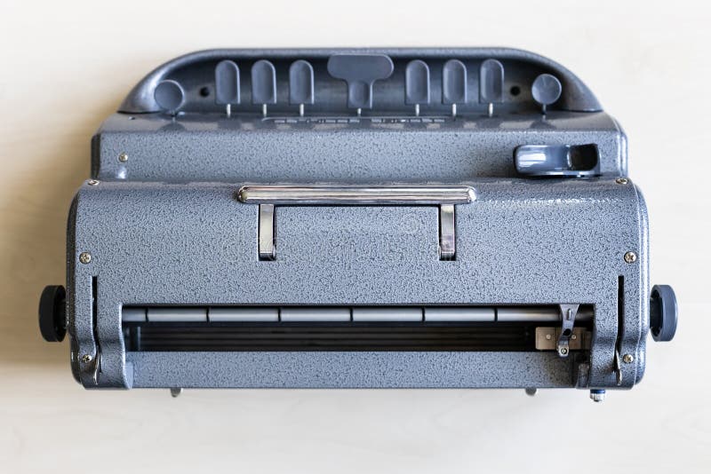 Machine à écrire le braille électronique SMART Brailler