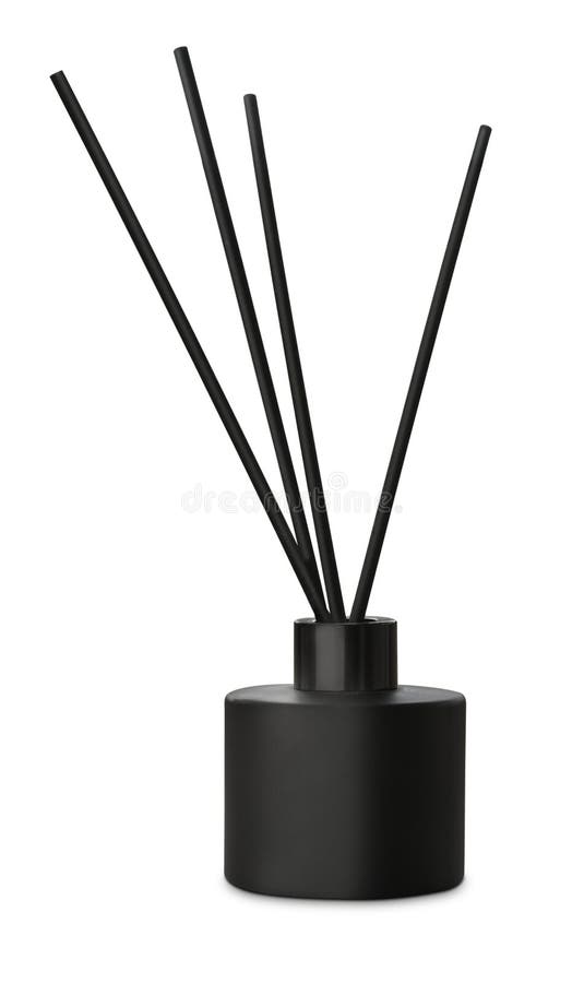 Vue frontale de la bouteille de diffuseur en roseau aromatique noir photos stock