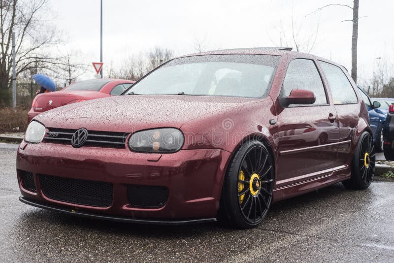 Photo 21 - Volkswagen Golf 4 tuning salon de Moscou 2018 tuning verte vue  arrière - Le tuning au salon de Moscou