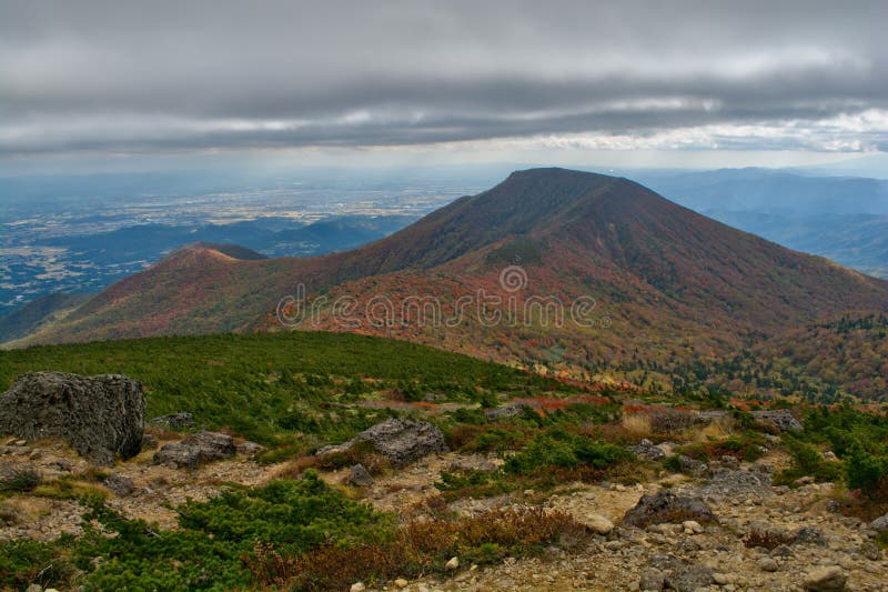 Vue magnifique de montagne photos stock