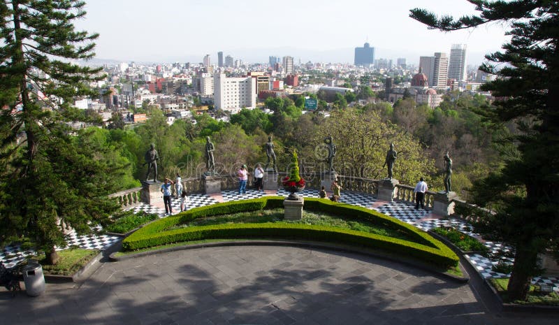 Vue panoramique de Mexico du château de Chapultepec image libre de droits Vue panoramique de Mexico du château de Chapultepec image libre de droits
