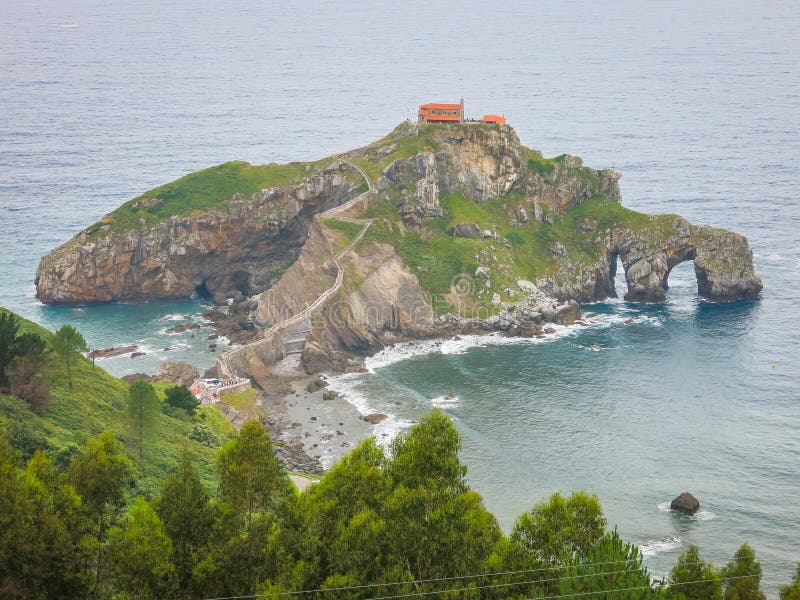 Vue panoramique de San Juan de Gaztelugatxe, pays Basque, Espagne photos stock Vue panoramique de San Juan de Gaztelugatxe, pays Basque, Espagne photos stock