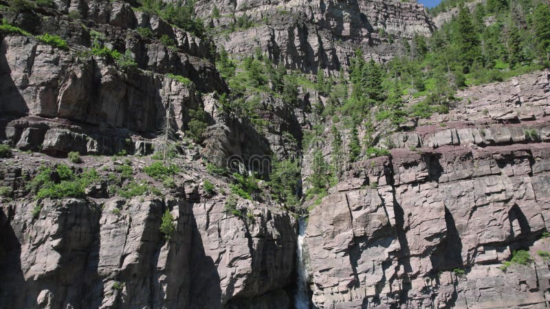Vue statique drone dessus cascade chutes ouray colorado 4k banque de vidéos