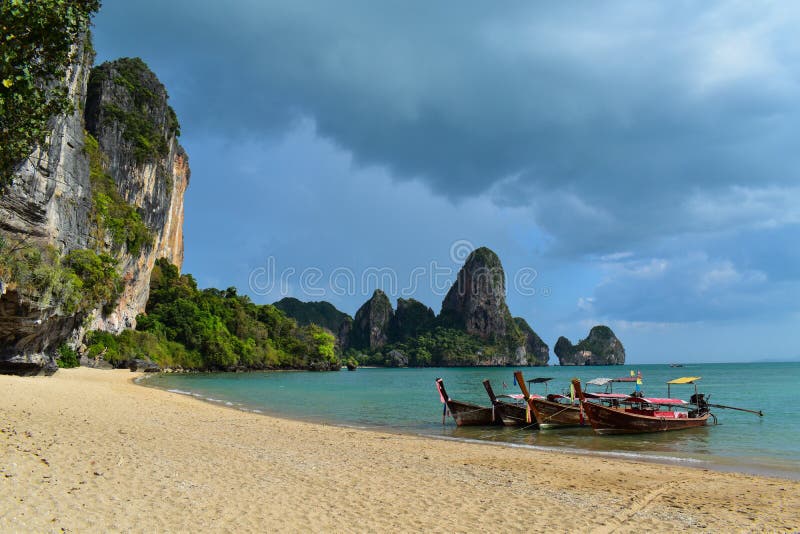 Vue stup?fiante de plage de Railay photos stock Vue stup?fiante de plage de Railay photos stock