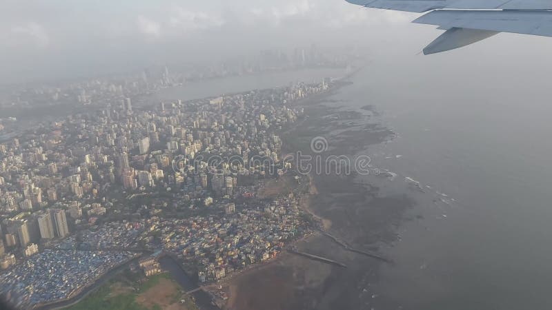 Vue sur la ville de mumbai depuis le vol banque de vidéos