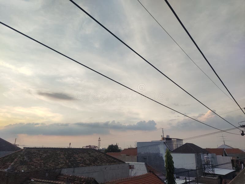 Vue sur les villages densément peuplés et couchers de soleil image libre de droits