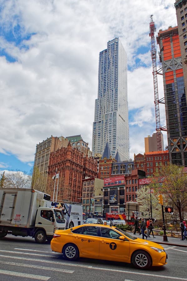 Vue typique de rue de New York City photo libre de droits Vue typique de rue de New York City photo libre de droits