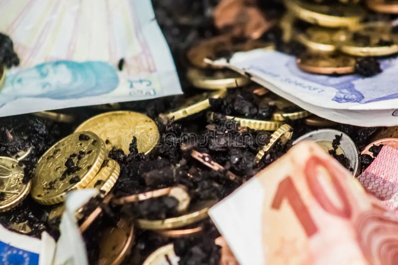 Vuile geld, foto en illustratie als metafoor stock afbeeldingen Vuile geld, foto en illustratie als metafoor stock afbeeldingen
