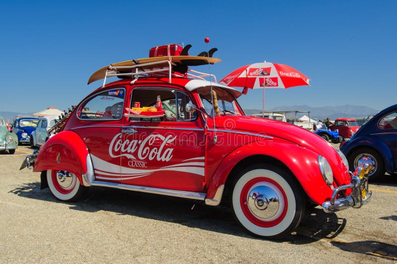 Vw-skalbaggecoca - colaklassikerbil arkivfoto