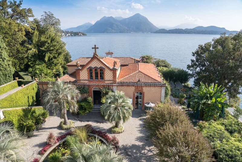 Vy Lago Maggiore från Isola Madre, Italien royaltyfria foton Vy Lago Maggiore från Isola Madre, Italien royaltyfria foton