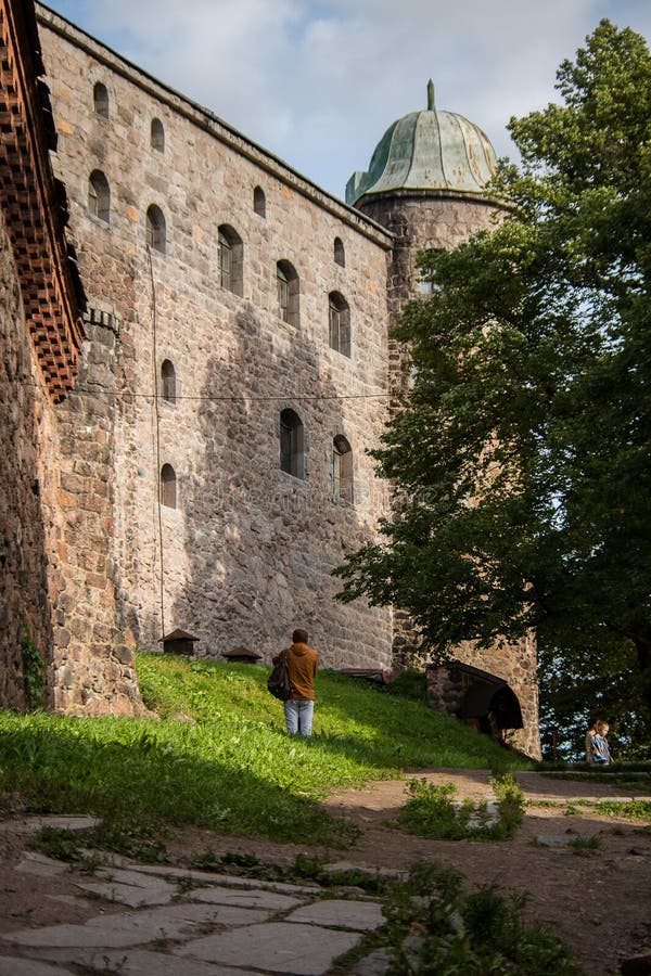 Vyborg Ryssland, Augusti 2016: Historisk och arkitektonisk Museum-reserv slott royaltyfri foto Vyborg Ryssland, Augusti 2016: Historisk och arkitektonisk Museum-reserv slott royaltyfri foto