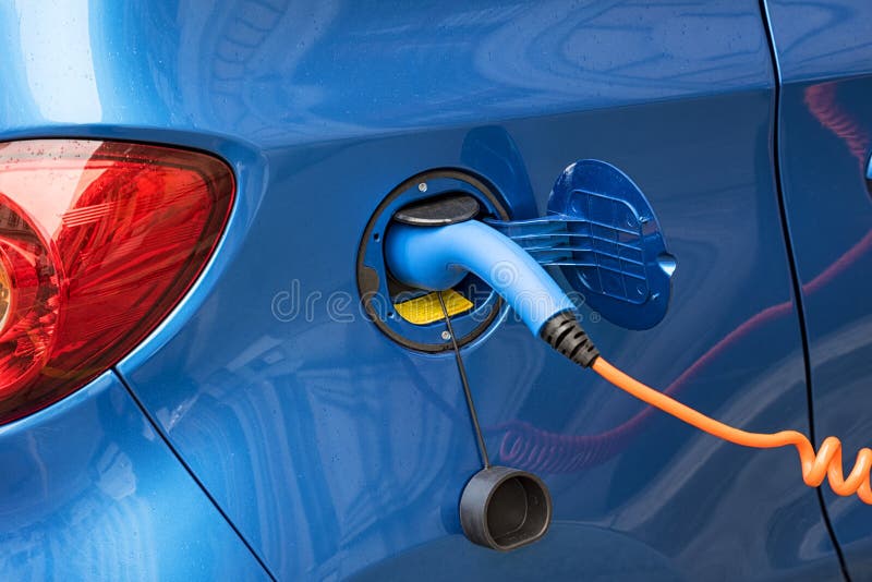 Véhicule électrique de remplissage photographie stock Véhicule électrique de remplissage photographie stock