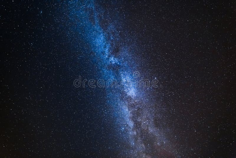 Vía láctea colorida asombrosa con millón de estrellas foto de archivo libre de regalías Vía láctea colorida asombrosa con millón de estrellas foto de archivo libre de regalías