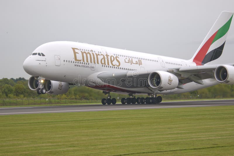 Vías aéreas A380 de los emiratos