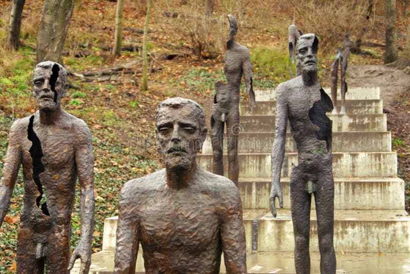 Víctimas del monumento del comunismo en Praga imagen de archivo libre de regalías Víctimas del monumento del comunismo en Praga imagen de archivo libre de regalías