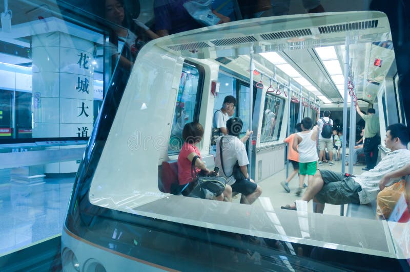 W Guangzhou metro linia APM fotografia royalty free W Guangzhou metro linia APM fotografia royalty free