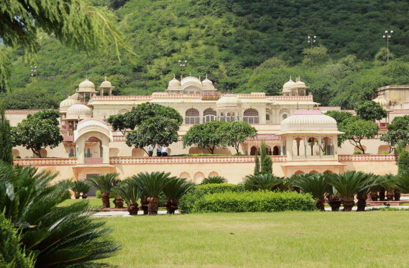 W Jaipur ogrodowy Pałac. obrazy royalty free W Jaipur ogrodowy Pałac. obrazy royalty free