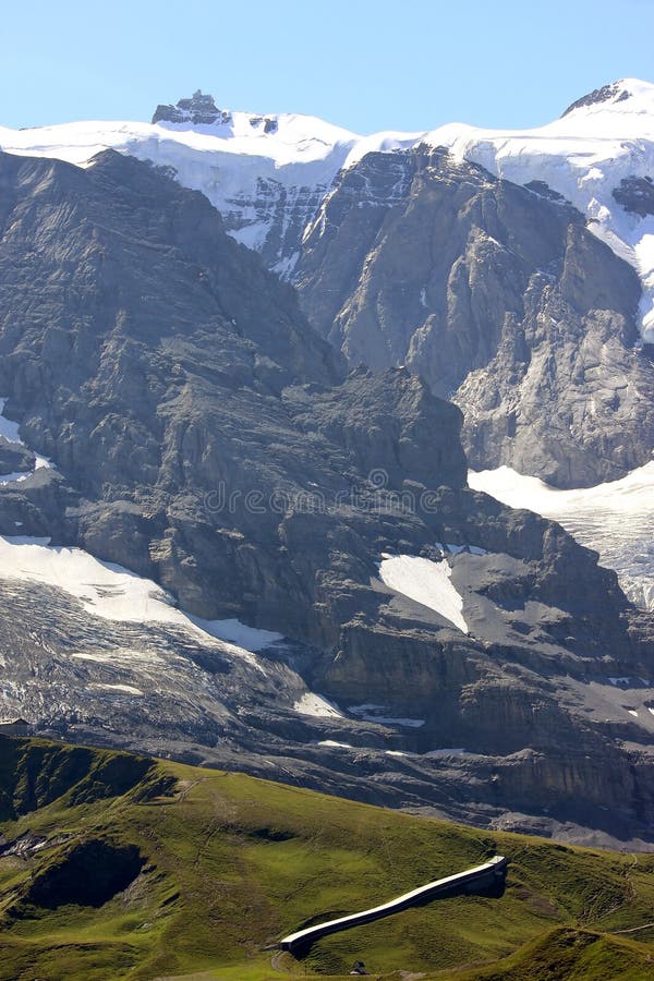 Waarnemingscentrum de Sfinx op Zwitserse Jungfraujoch royalty-vrije stock afbeeldingen Waarnemingscentrum de Sfinx op Zwitserse Jungfraujoch royalty-vrije stock afbeeldingen