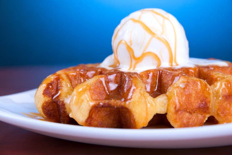 Waffle and ice cream stock image. Image of creme, refreshment 18323793