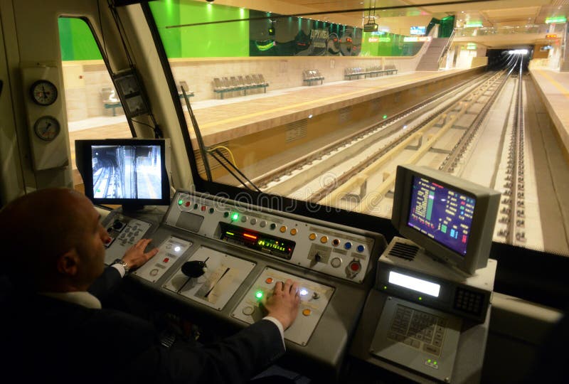 Wagony metru w staci w Sofia, Bułgaria na 2 2015 Kwietniu obraz stock Wagony metru w staci w Sofia, Bułgaria na 2 2015 Kwietniu obraz stock