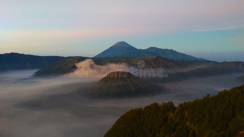 Waiting for the sun to rise on Mount Bromo, East Java stock images